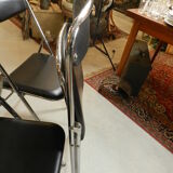 3 Sauvignet folding chairs