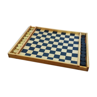 Jeu de dames et petits chevaux
