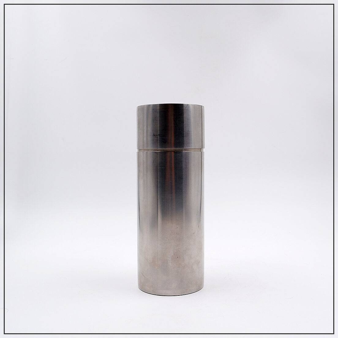 Arne Jacobsen's Cylinda cocktail shaker, 1960s