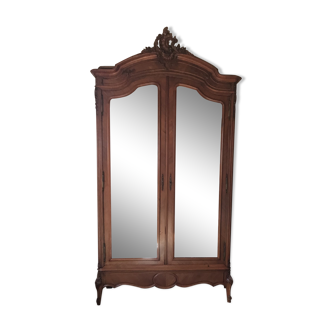 Bevelled glasses cabinet in the style of XV
