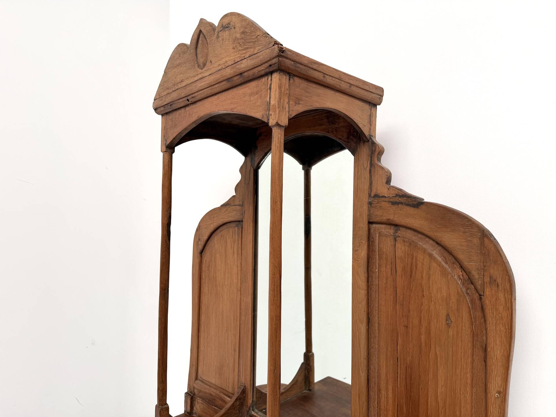 Popular Art cabinet sideboard, 1900