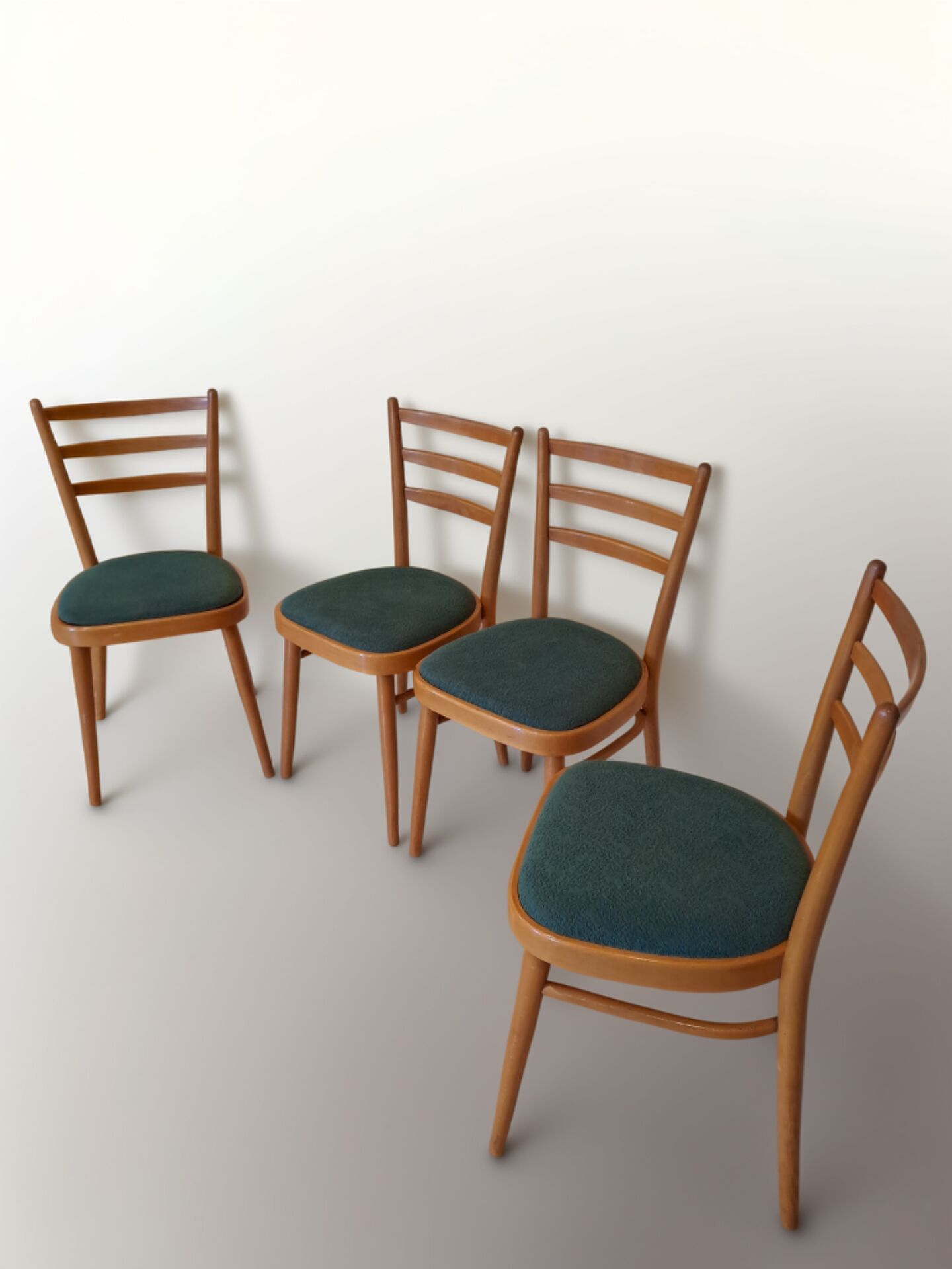Set of 4 TON chairs, Czech vintage 1960s.
