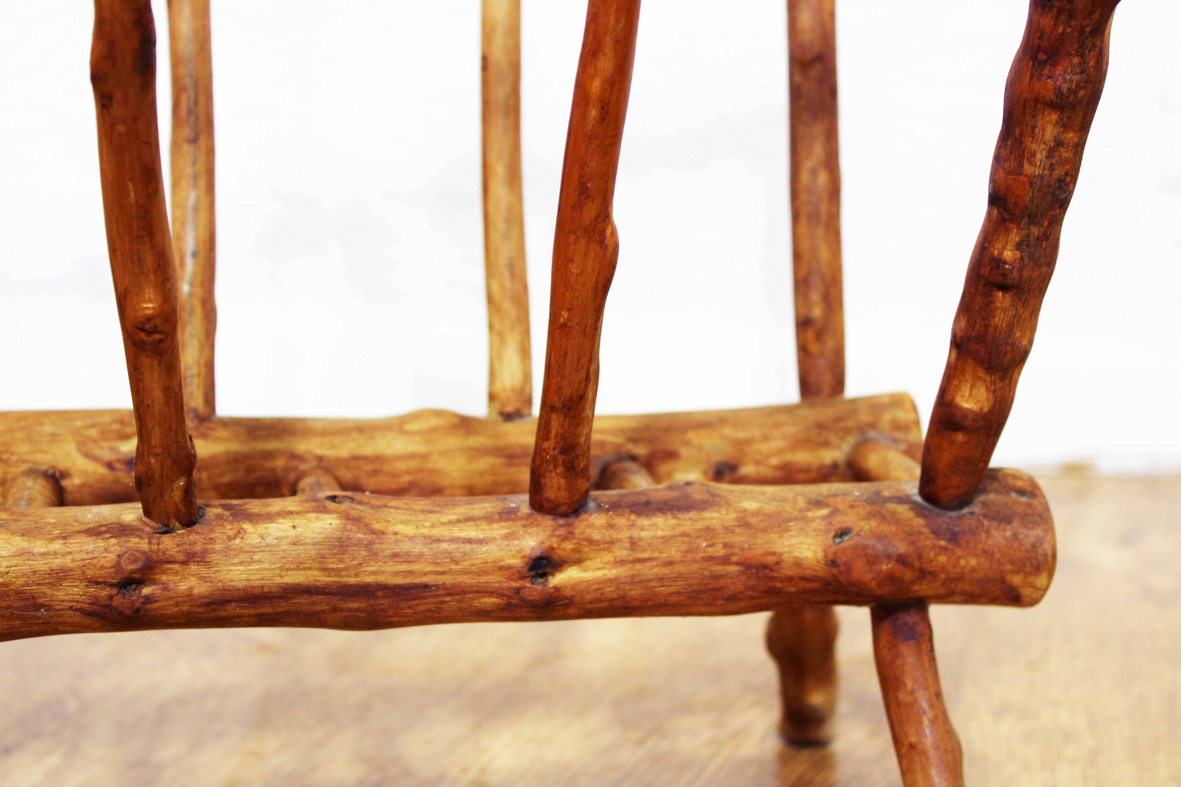 Solid wood magazine rack