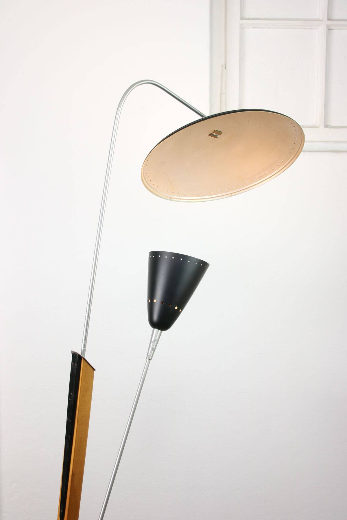 Mid-century italian aluminum & wood floor lamp with reflector