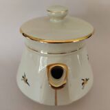 Salam pourer with Japanese motifs