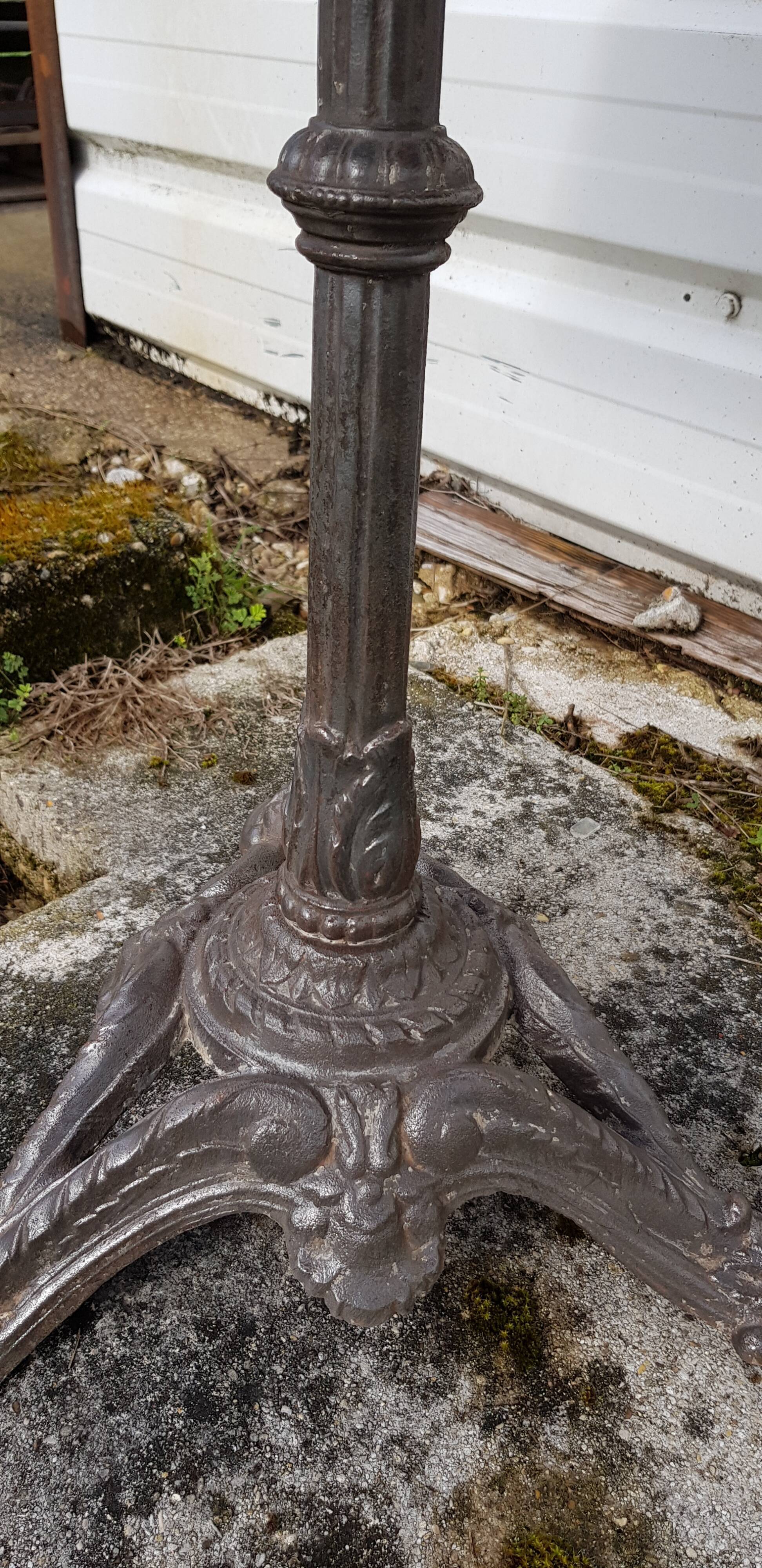 Wooden tray bistro table with old cast iron base