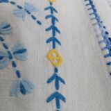 Tablecloth 110 x 110 & its 12 napkins