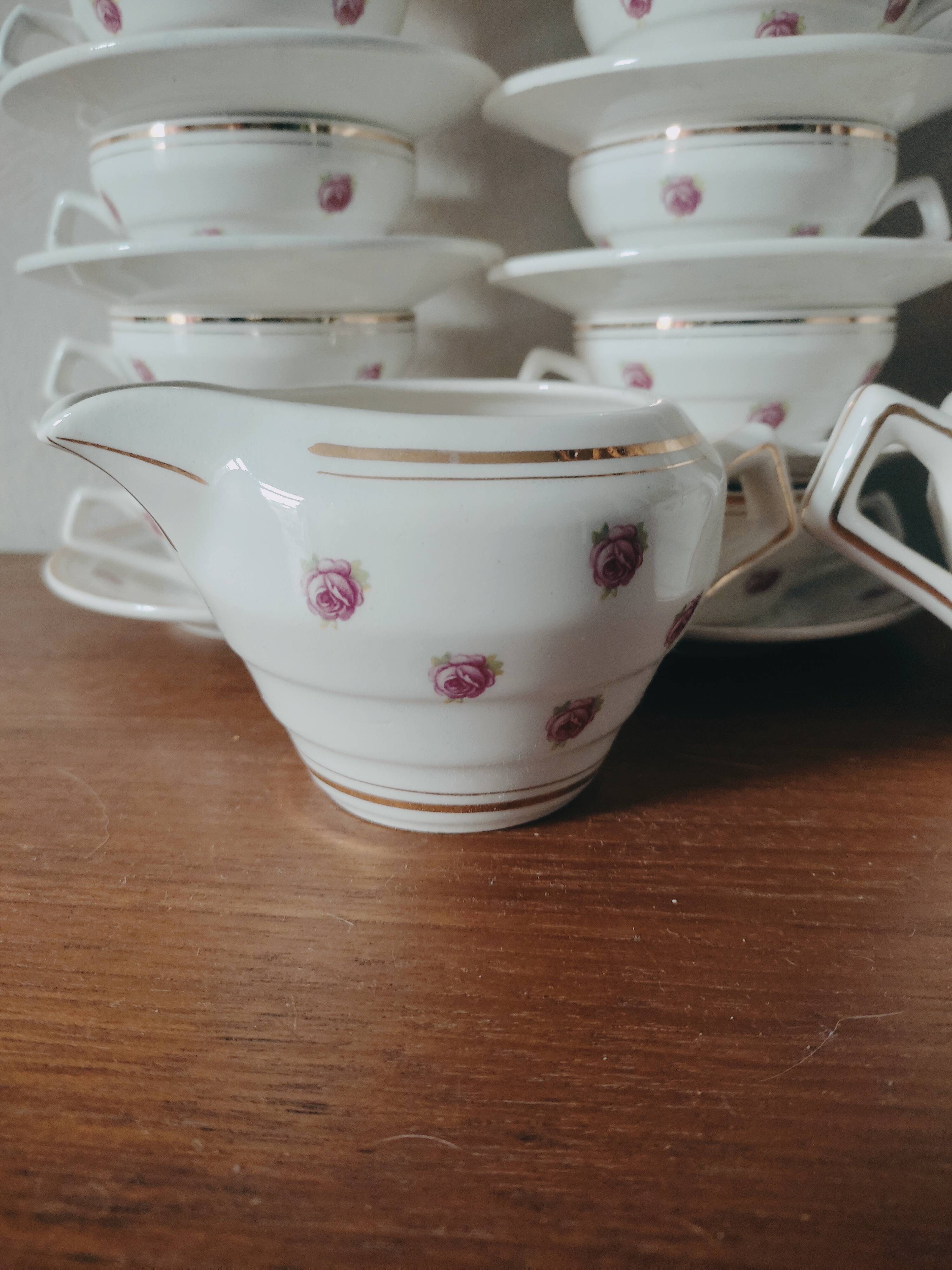 Coffee or tea set in Earthenware St Amand