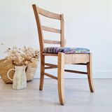 Chaise en bois ancienne tapissée