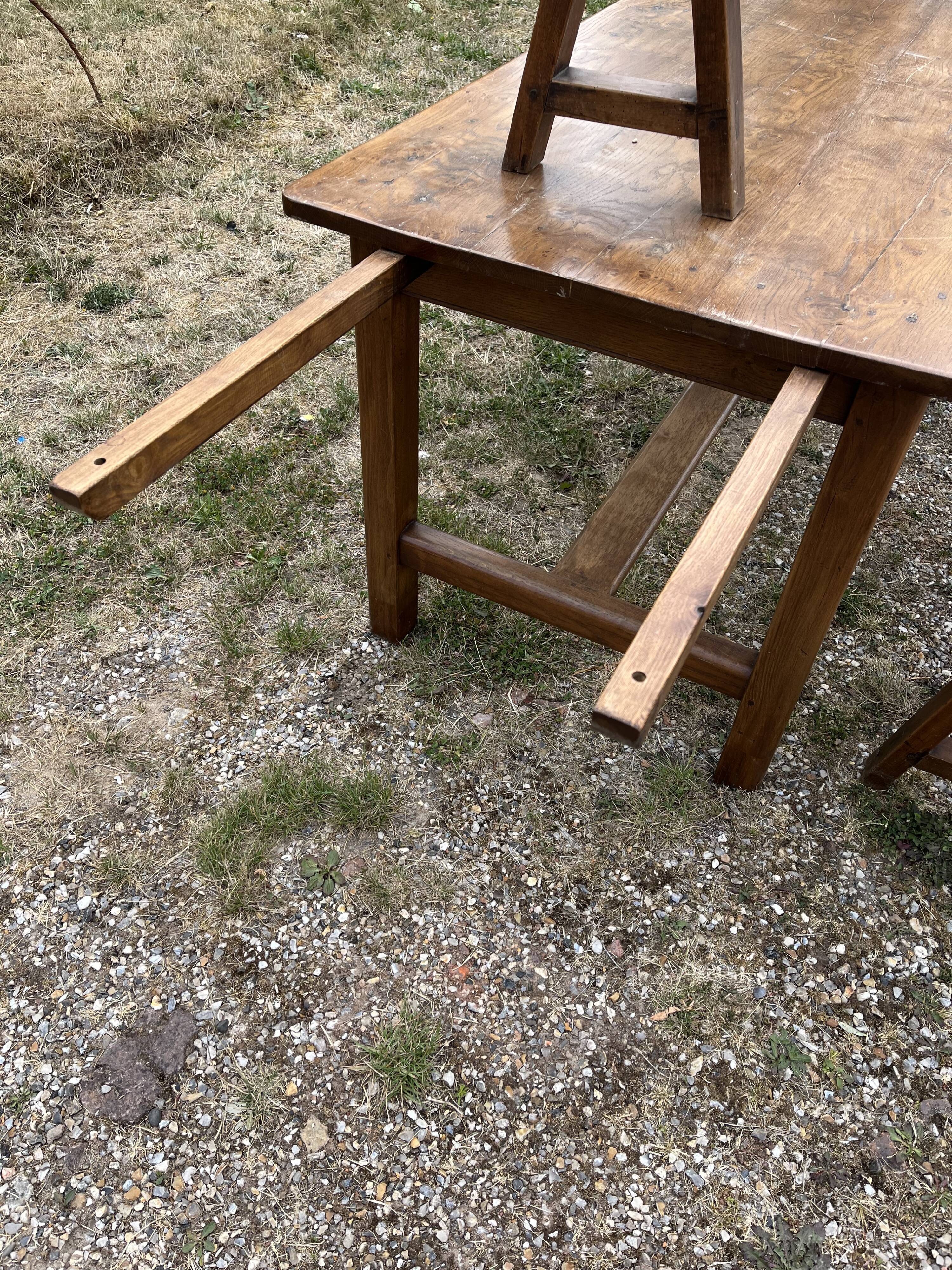 Large oak farmhouse table 3.18m
