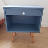 Vintage bedside table - turned wooden compass legs