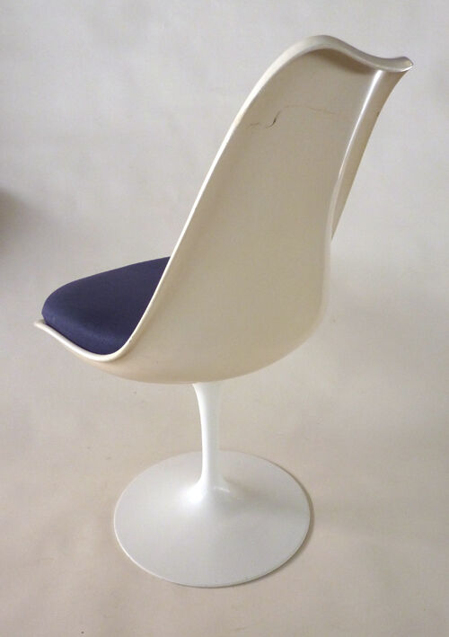 Eero Saarinen Tulip chairs