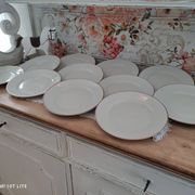 Set of 11 flat plates in porcelain Bavaria beige bordered gold model Jutta