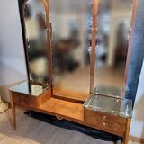 Venetian hairdresser with triptych mirror