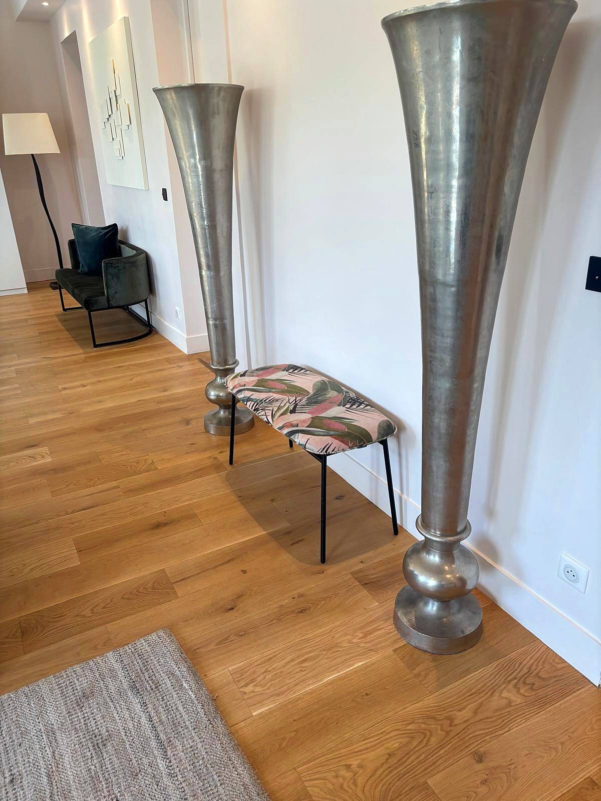 Calligaris bench in tropical patterned fabric