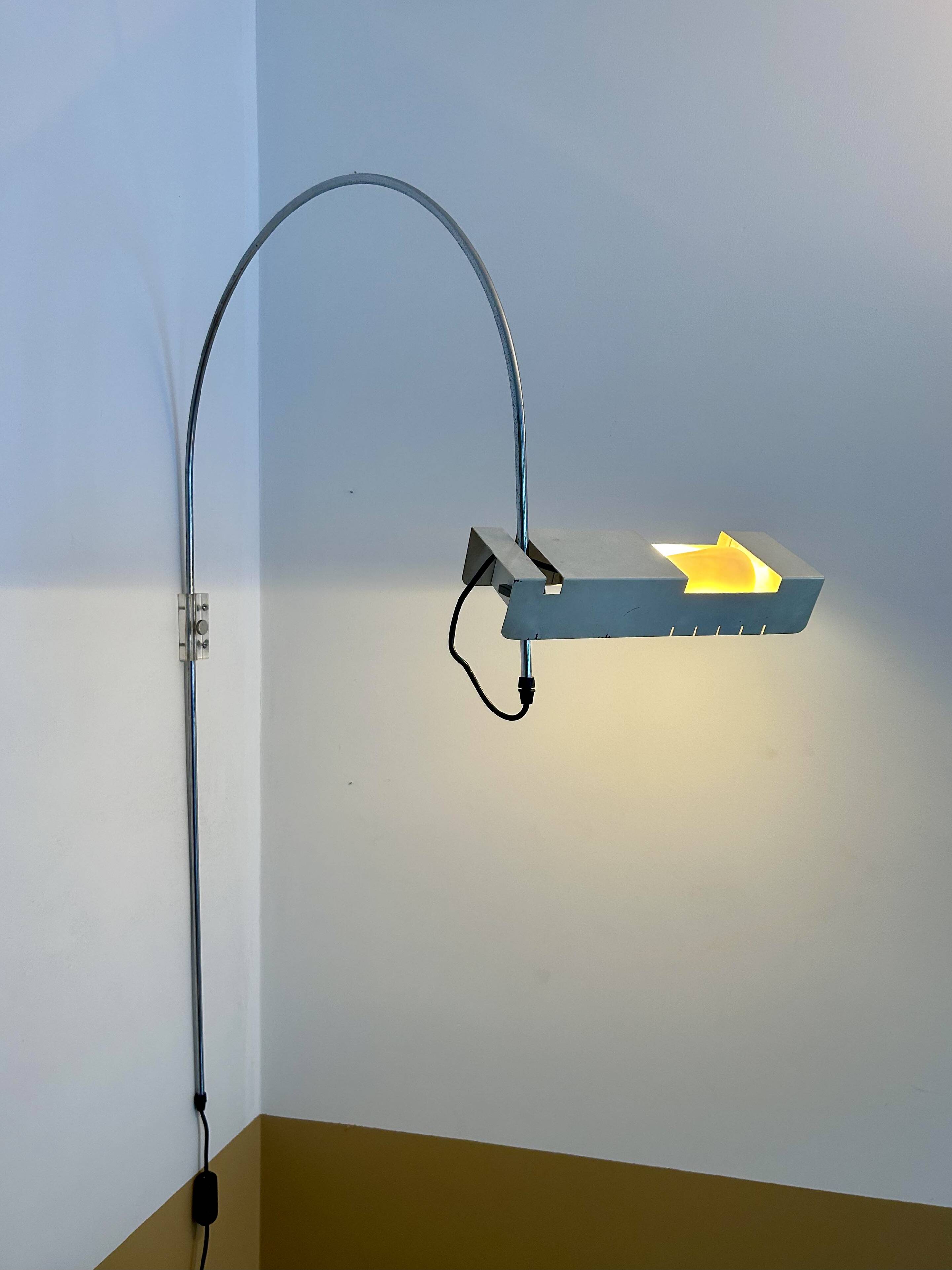 Vintage adjustable wall light, chrome and white lacquered metal, Italy 1970