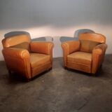 Pair of club shoes from the 1950s in tawny leather.