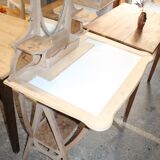 Art Nouveau hairdresser