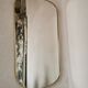 Miroir bord doré, forme libre vintage 1970