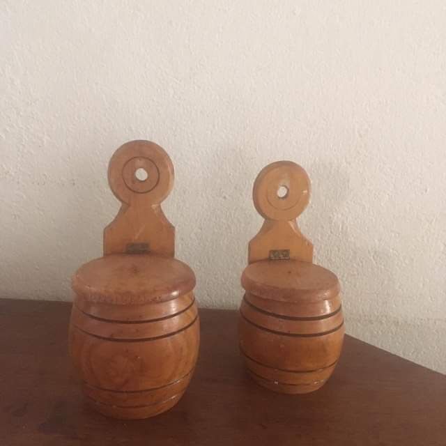 2 vintage wooden boxes.