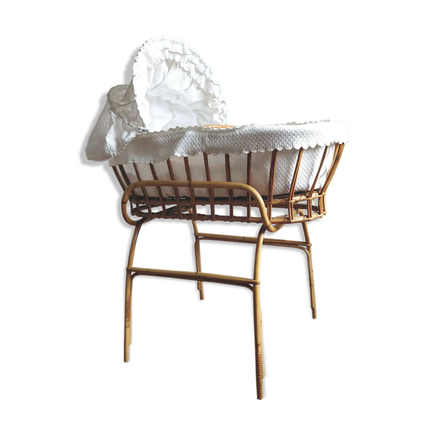 Rattan couffin on stand