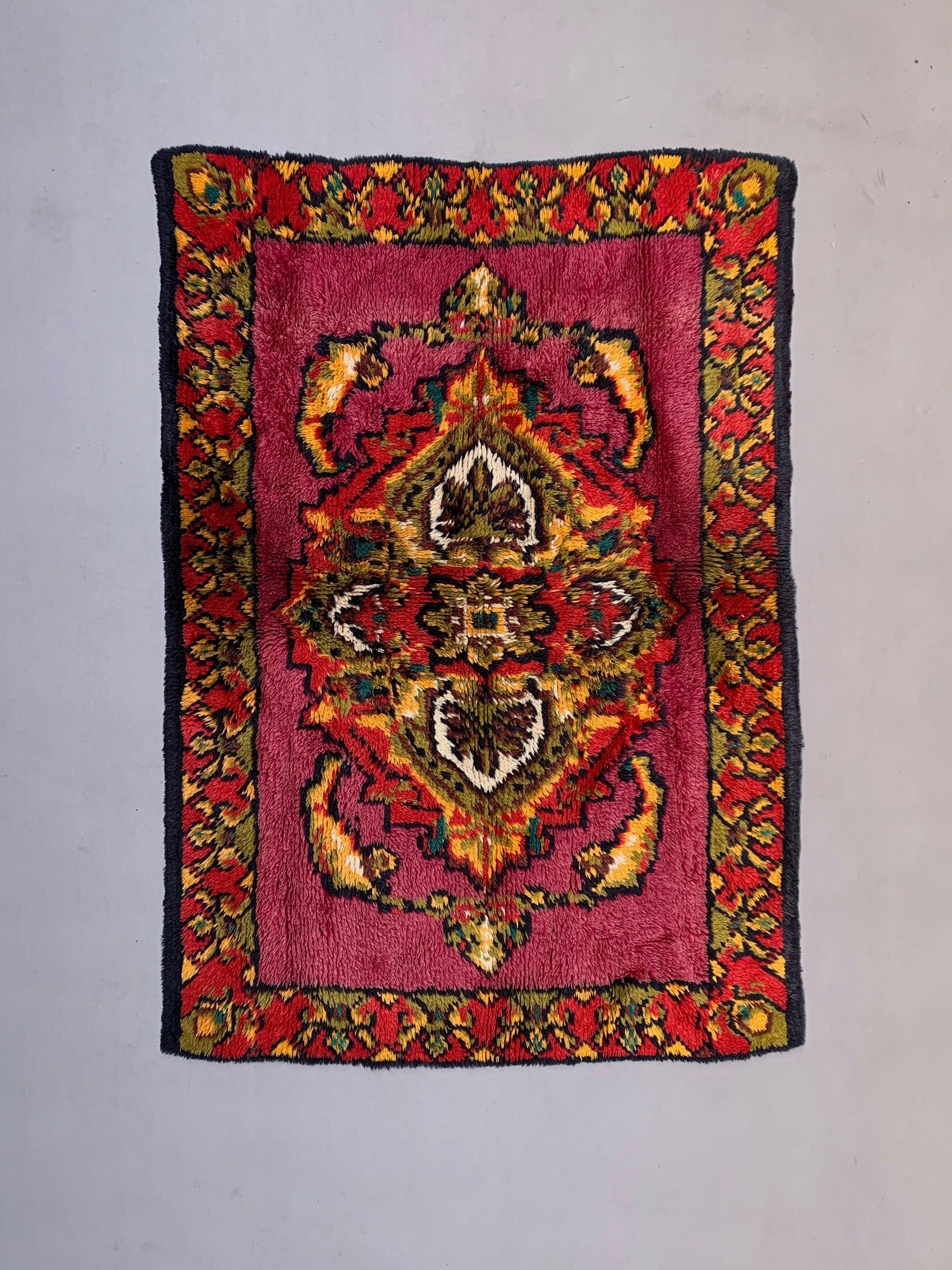 Moroccan berber rug 198x137cm