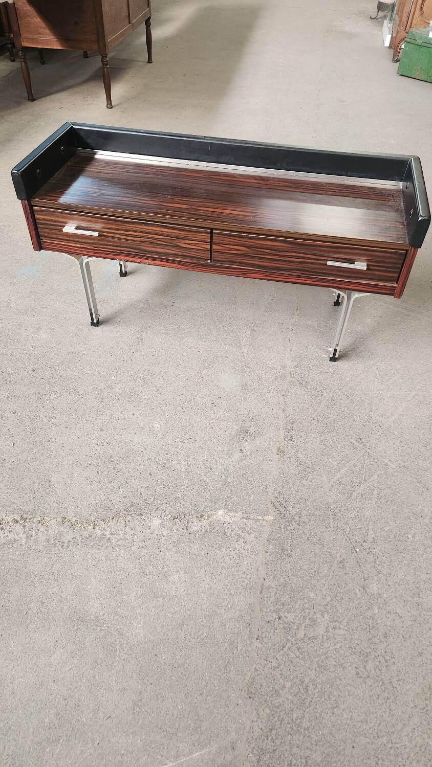 Coiffeuse des années 70