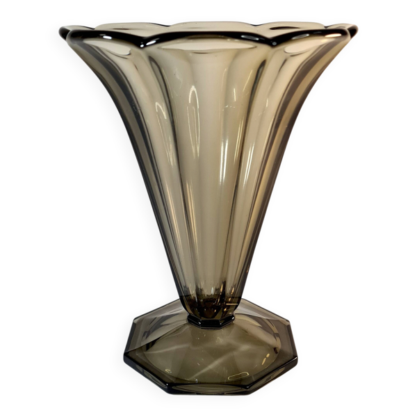 Vase tulipe Art Déco en verre fumé – Élégance Tchécoslovaque ����