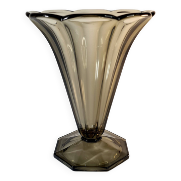 Vase tulipe Art Déco en verre fumé – Élégance Tchécoslovaque 🇨🇿
