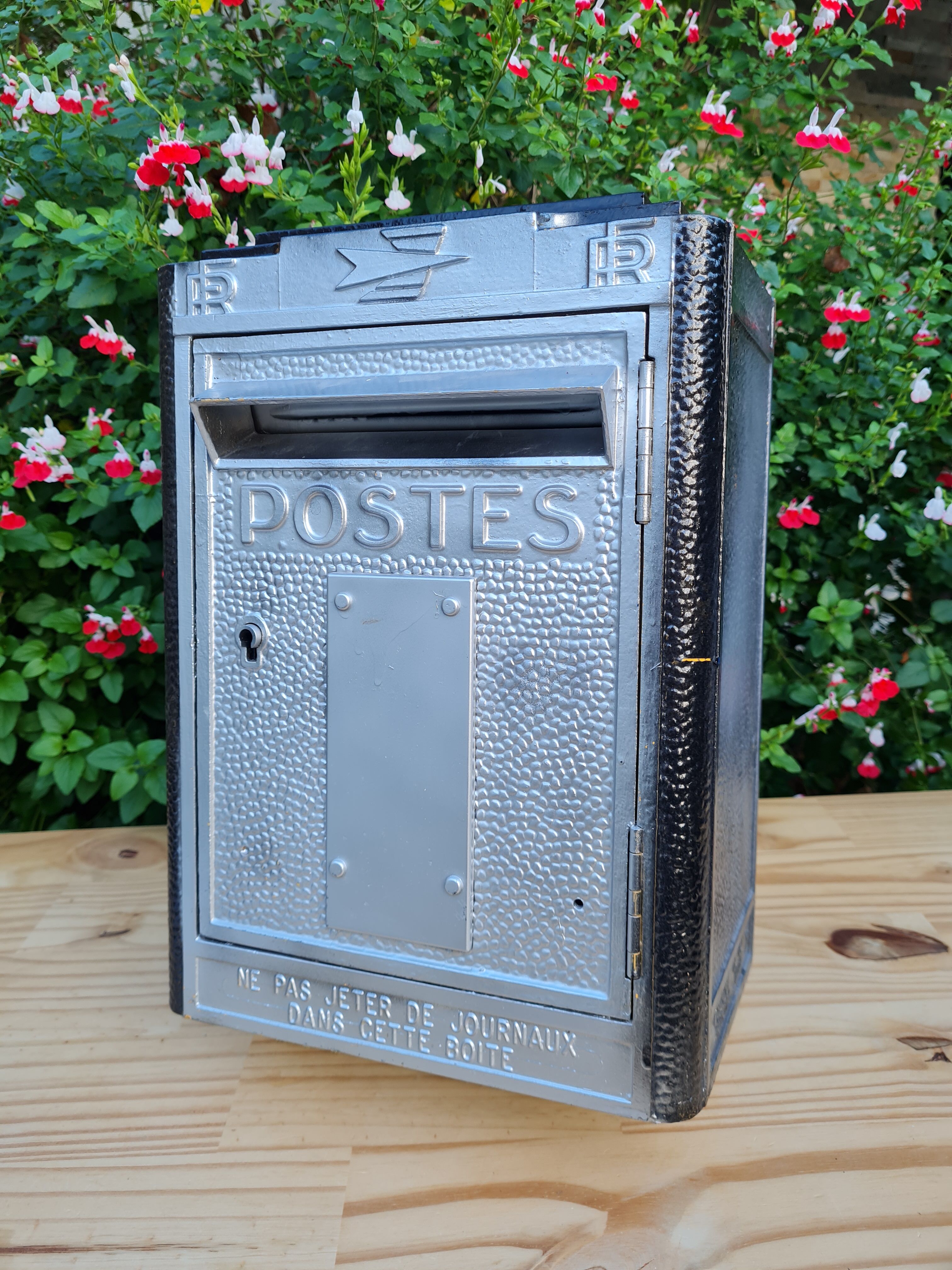 Bote Aux Lettres La Plus Prochenull