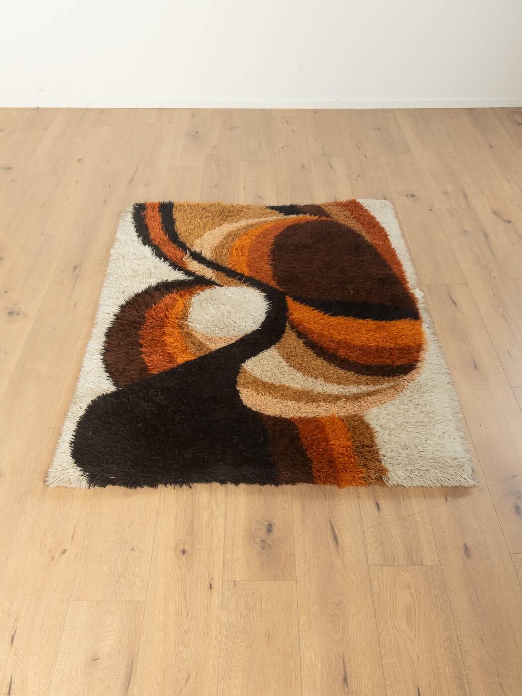 Space Age rug from the 1970s, high pile, beige with orange and brown pattern