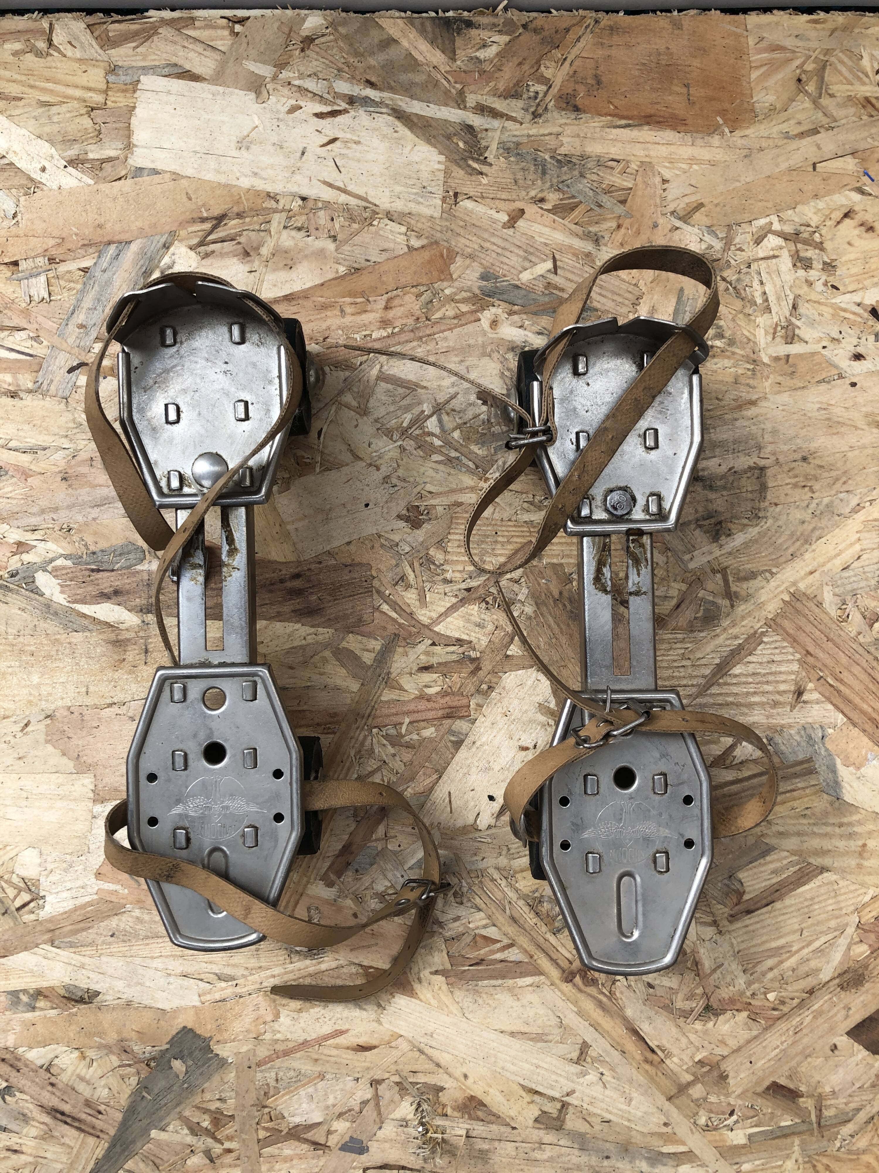 Old pair of roller skates midonn metal grey + straps vintage leather