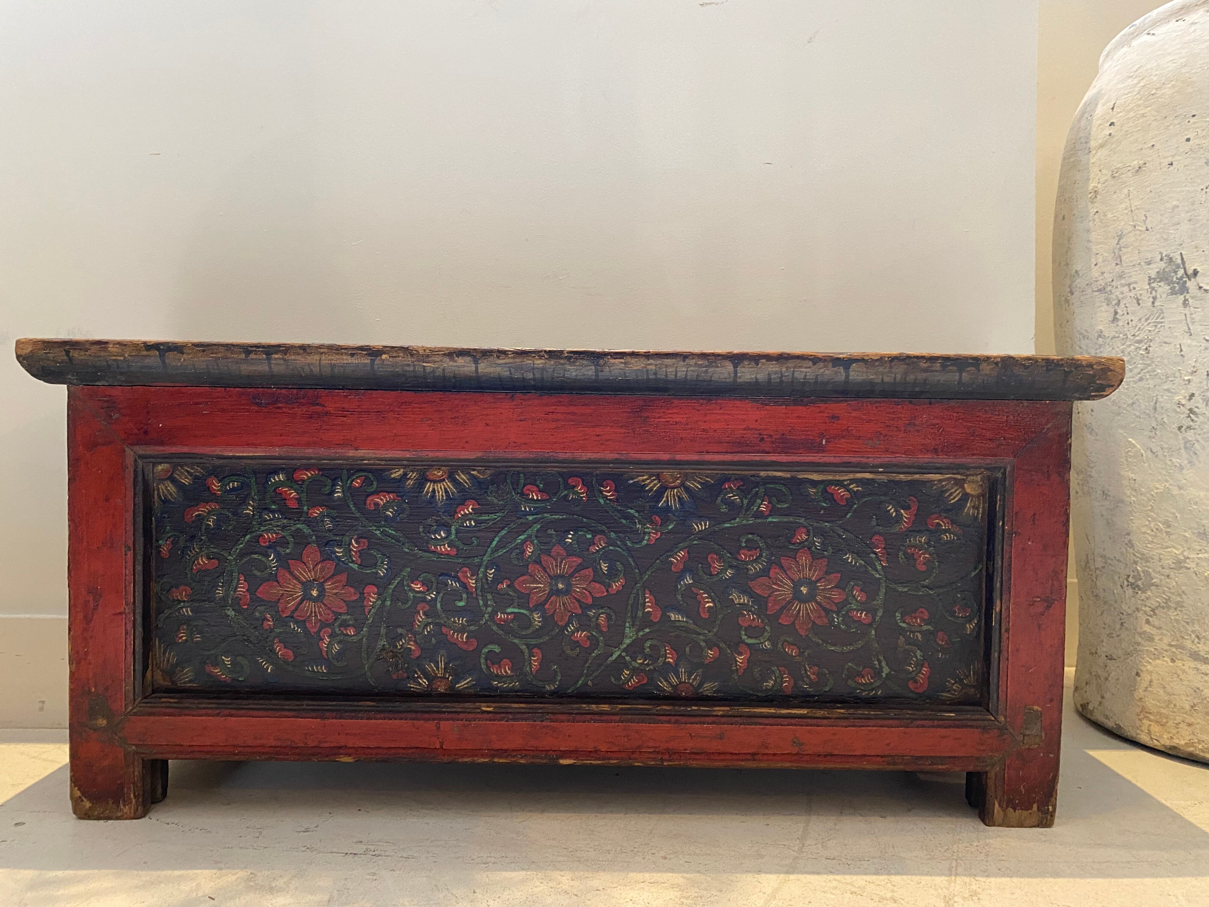 Tibetan bench with floral decoration -XIXEme
