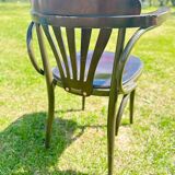 16 Chaises Bistro avec des pieds metal