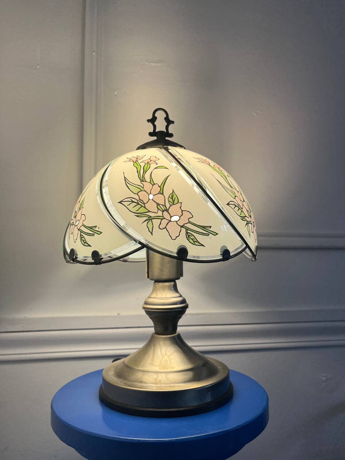 Vintage Tiffany style lamp