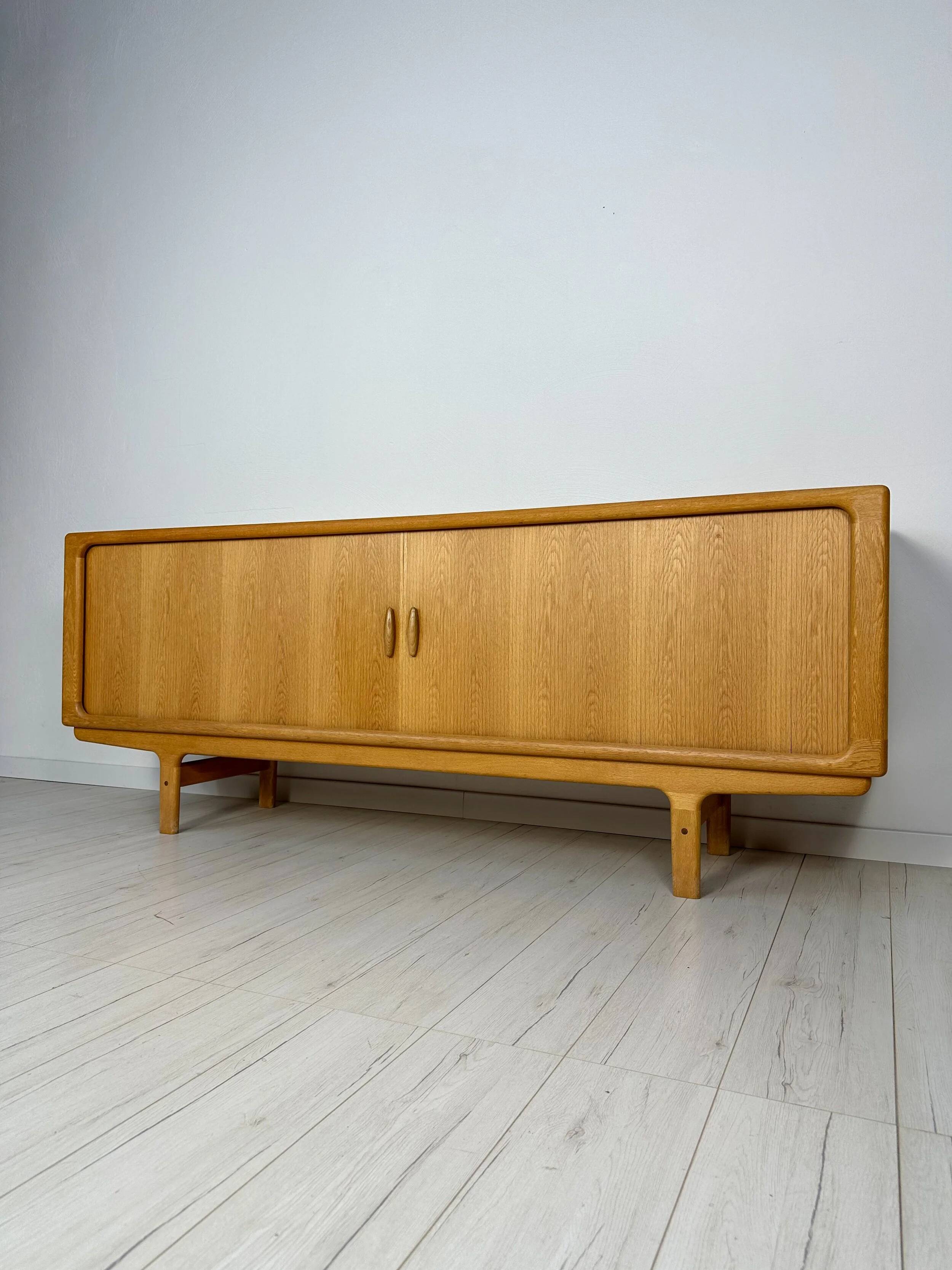 1960s Large Vintage Danish Mid-Century Oak Sideboard by Dyrlund