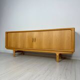 1960s Large Vintage Danish Mid-Century Oak Sideboard by Dyrlund