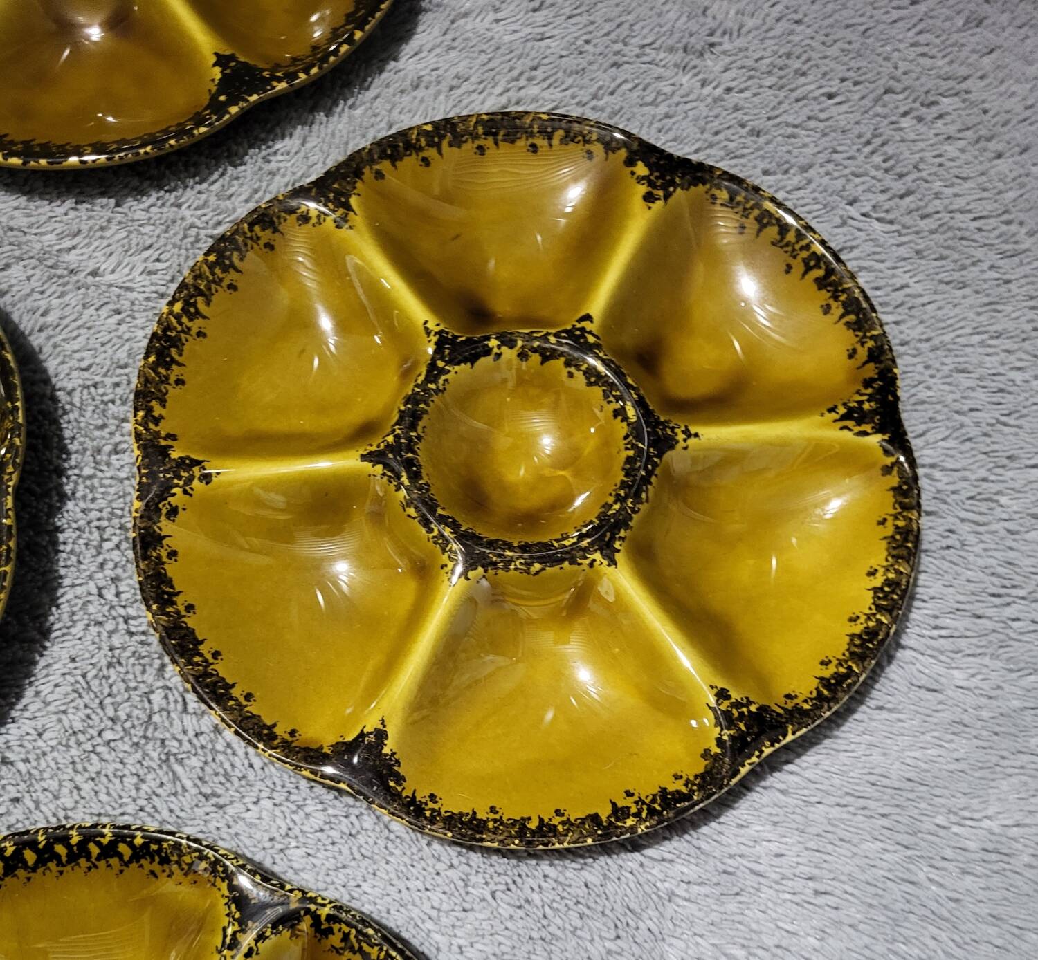 Authentic old vintage oyster set signed Gien France