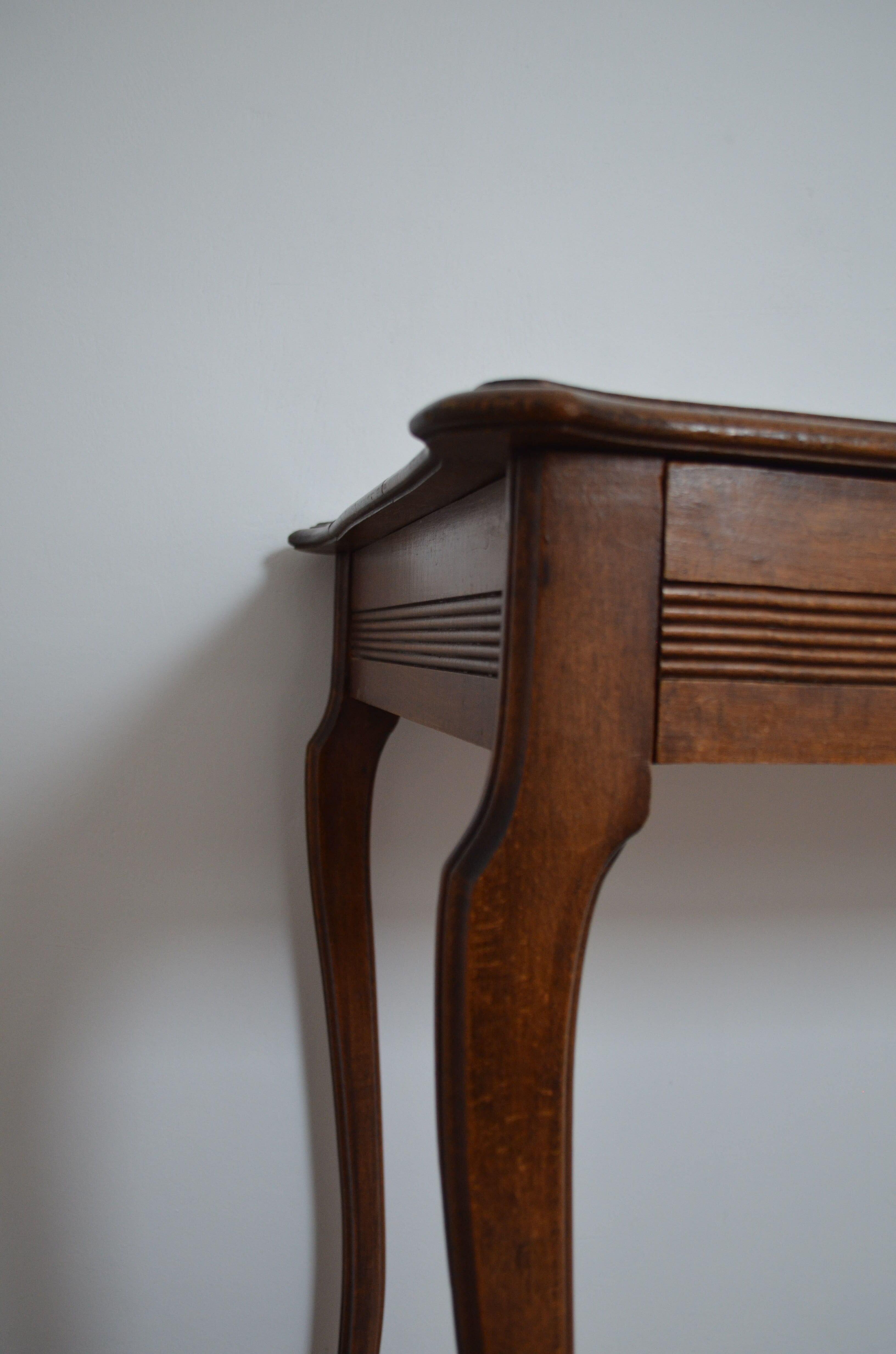 Side table clean oak