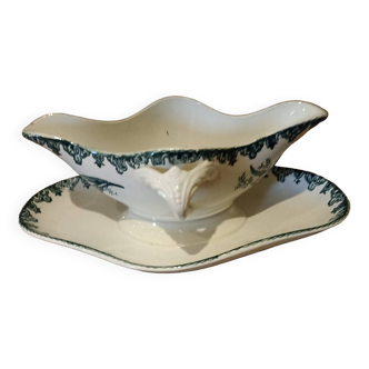 Gravy boat