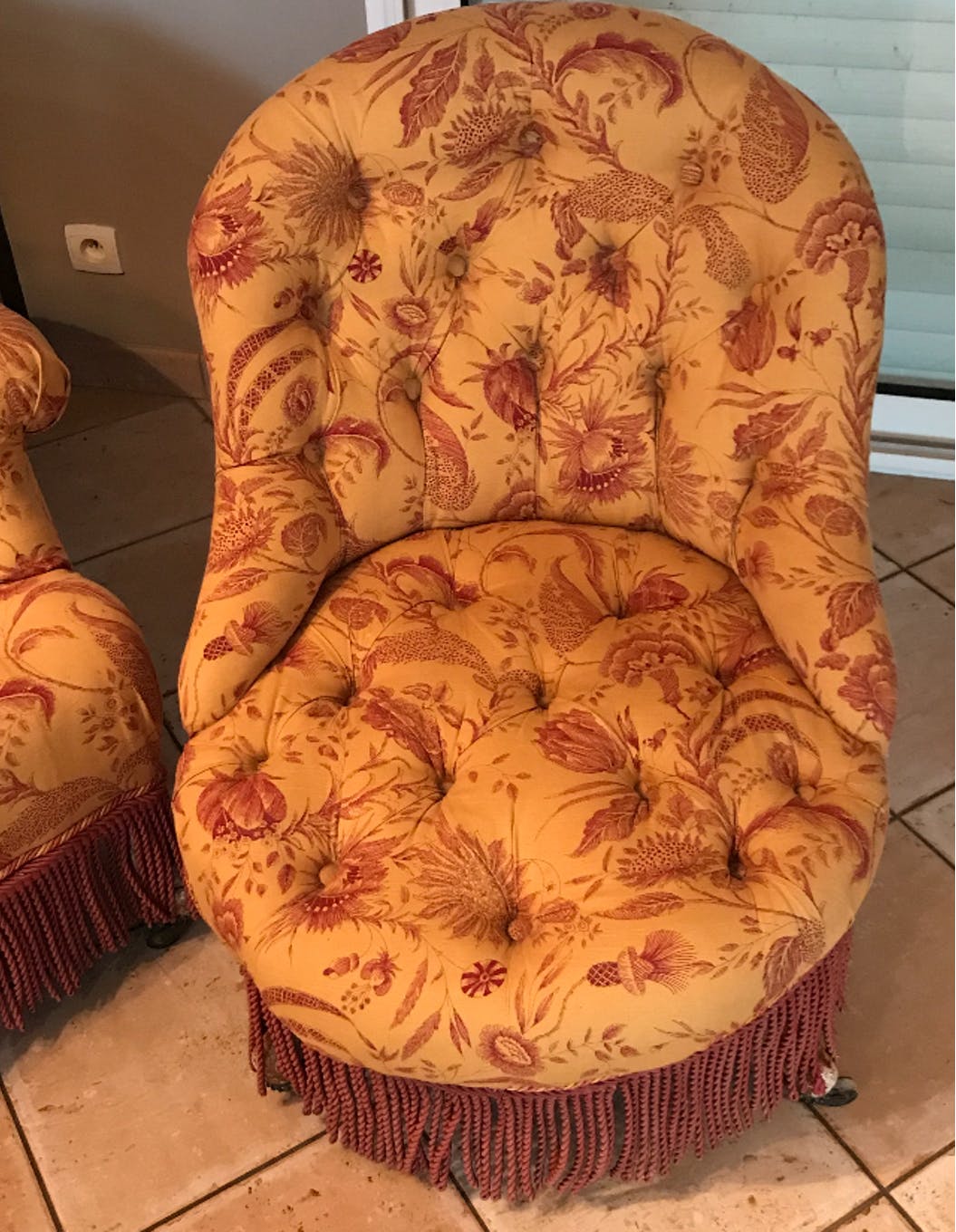 Paire de fauteuils crapaud