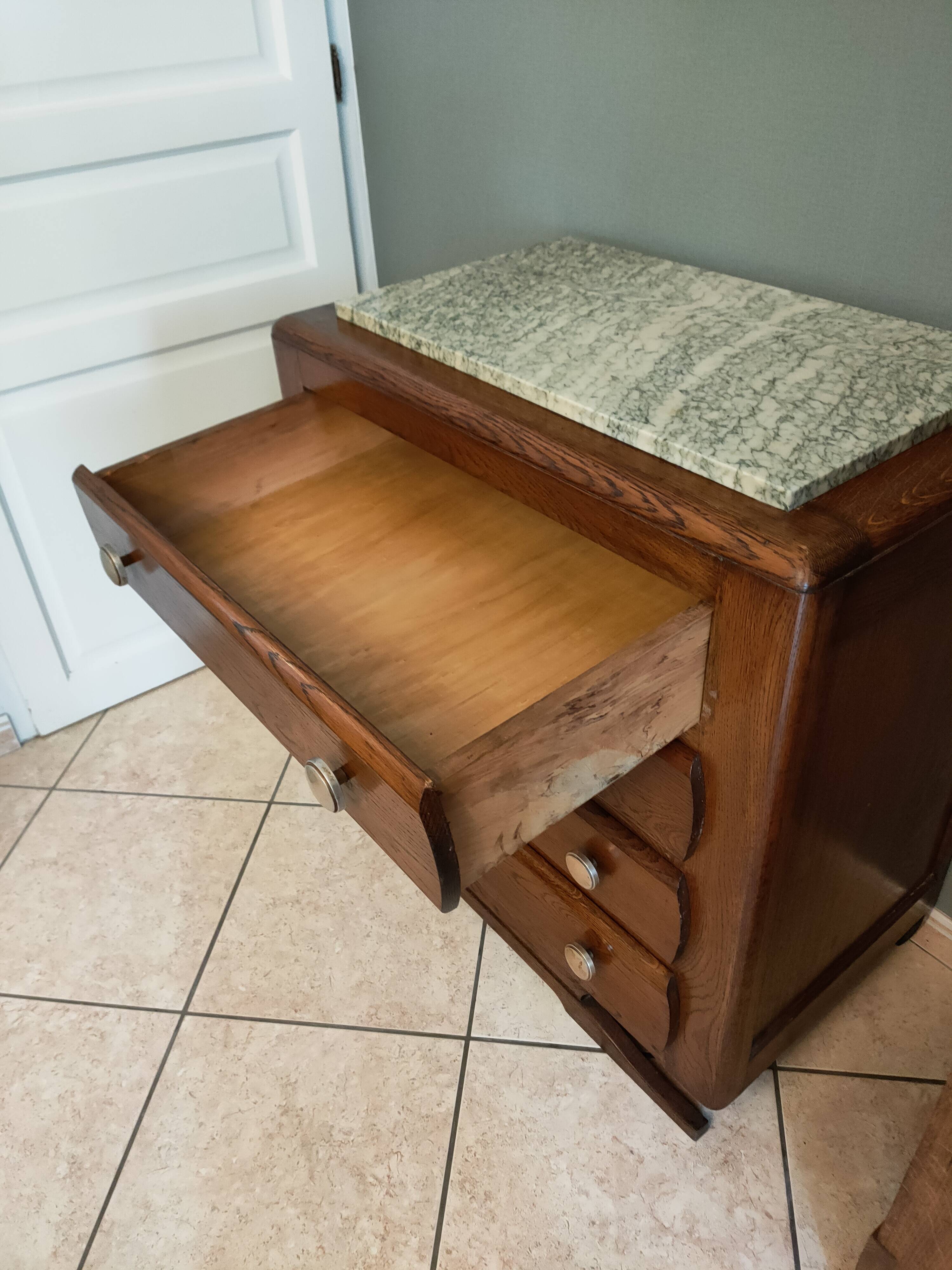 40-50s chest of drawers in solid oak