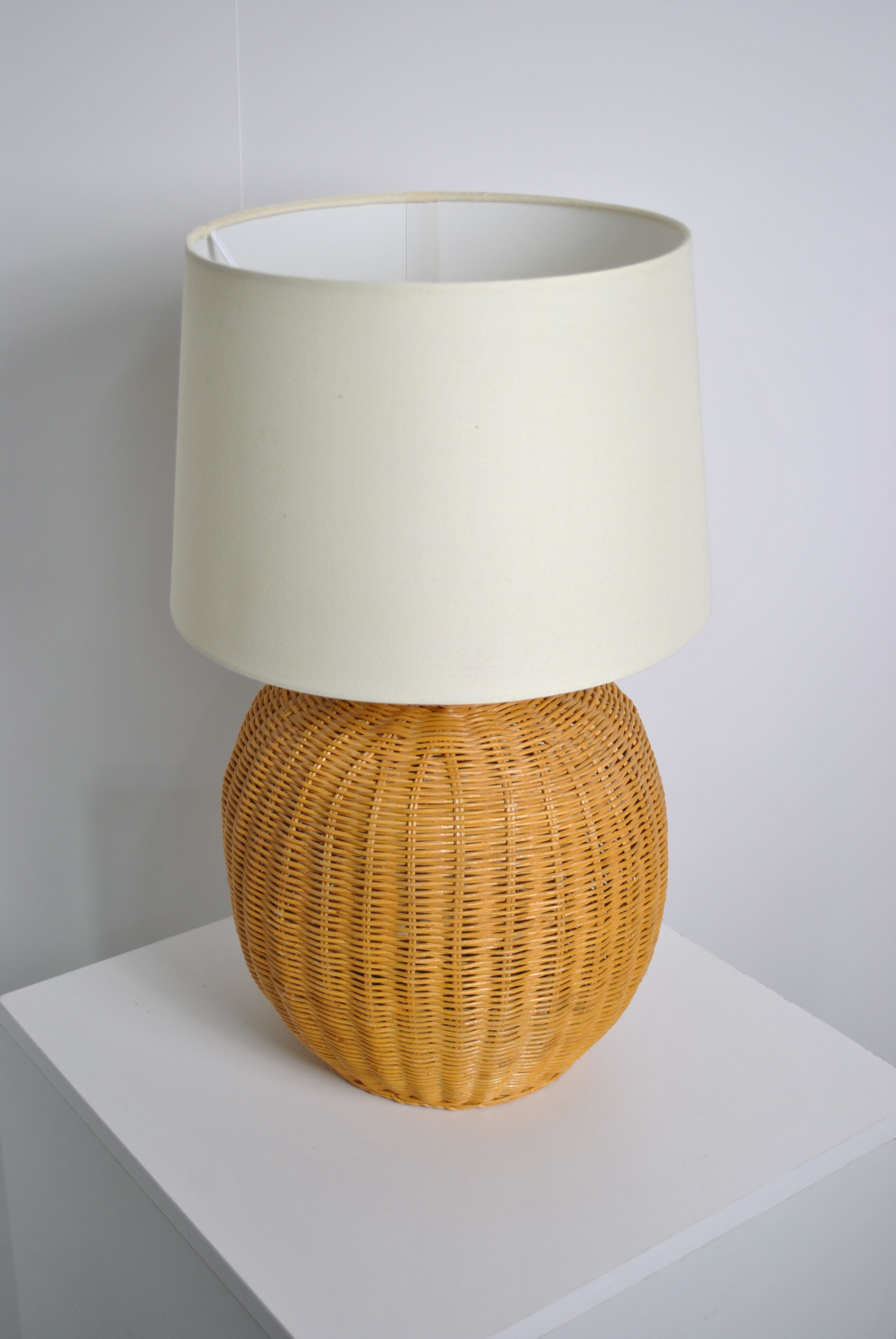 Rattan lamp 1980