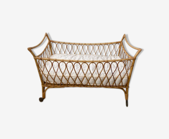 Berceau en rotin et matelas