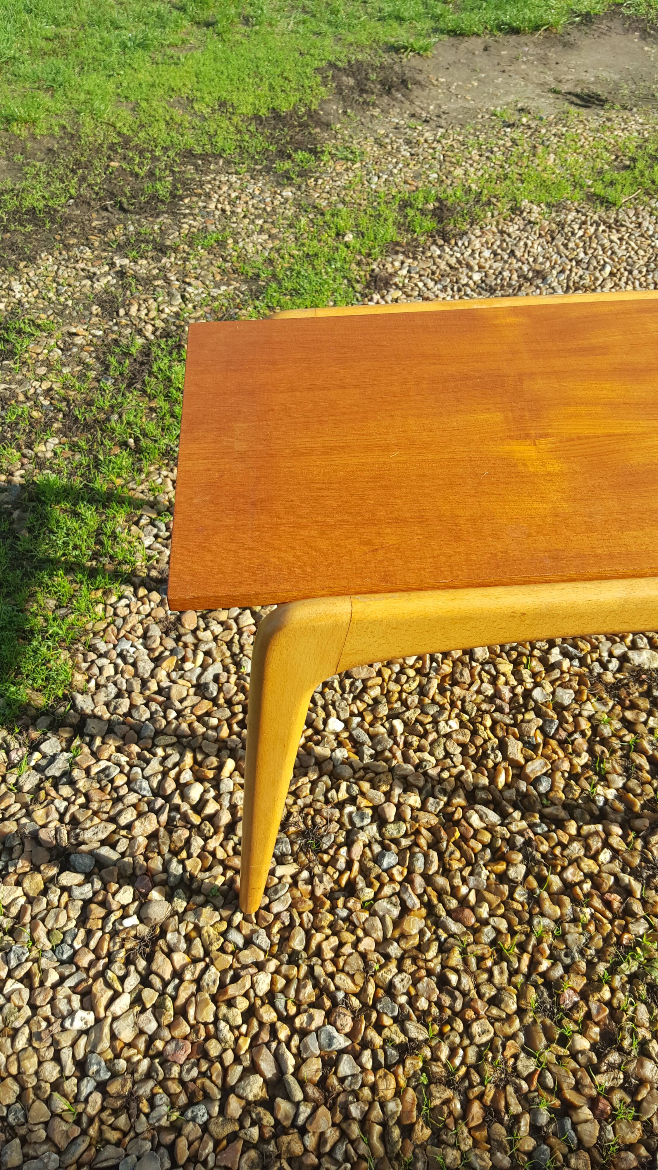 Stella scandinavian coffee table