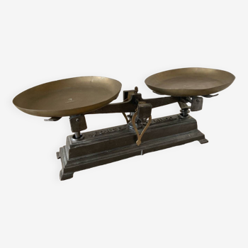 Balance ancienne type Roberval force 5kg Kugelstadt