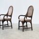 Ensemble de deux chaises d'appoint bohèmes sculpturales