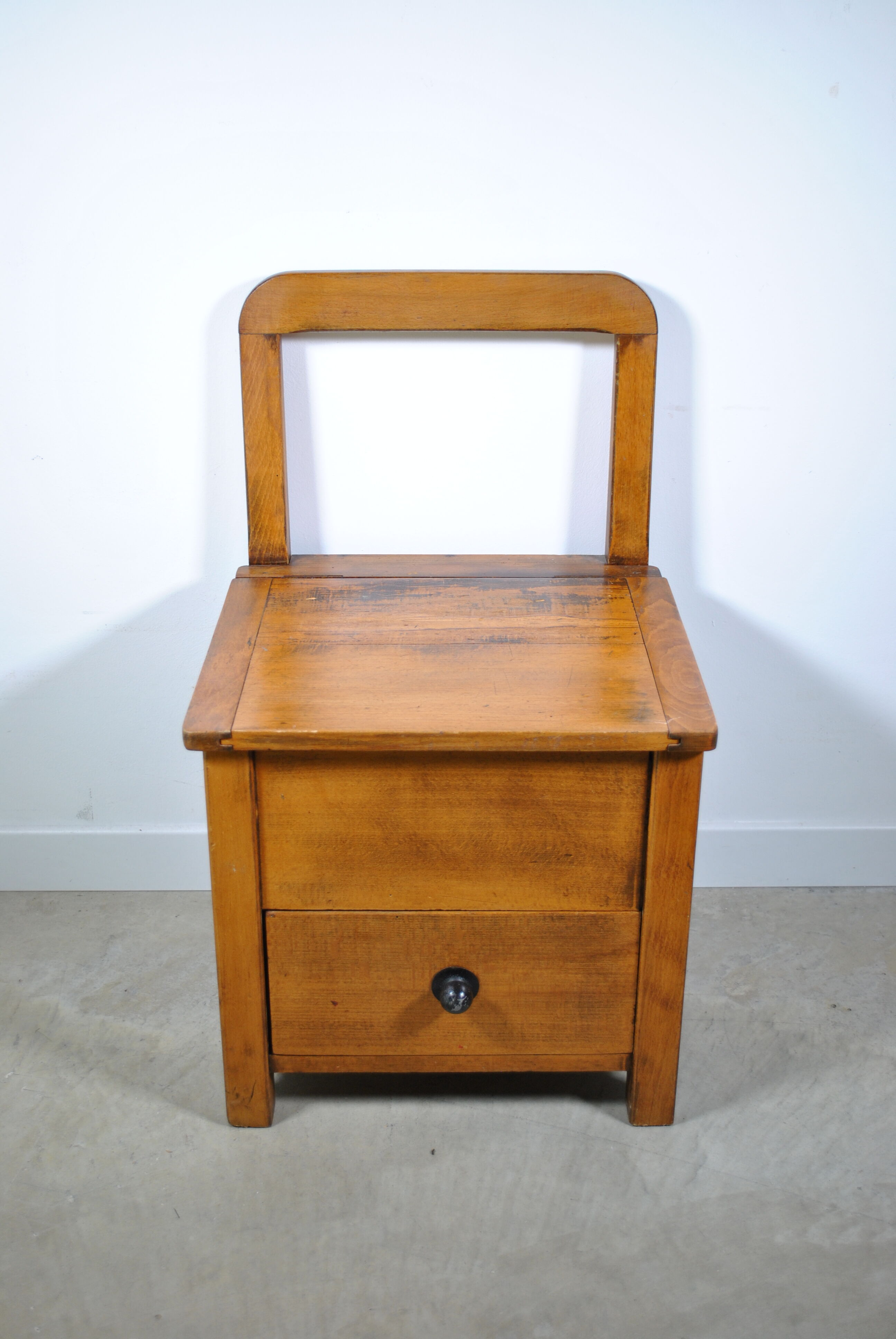 Children's chest chair 1950