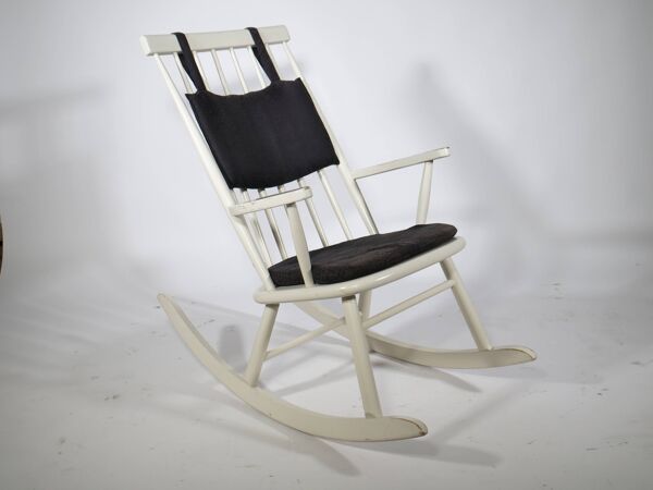 Fauteuil à bascule design suédois des années 1970