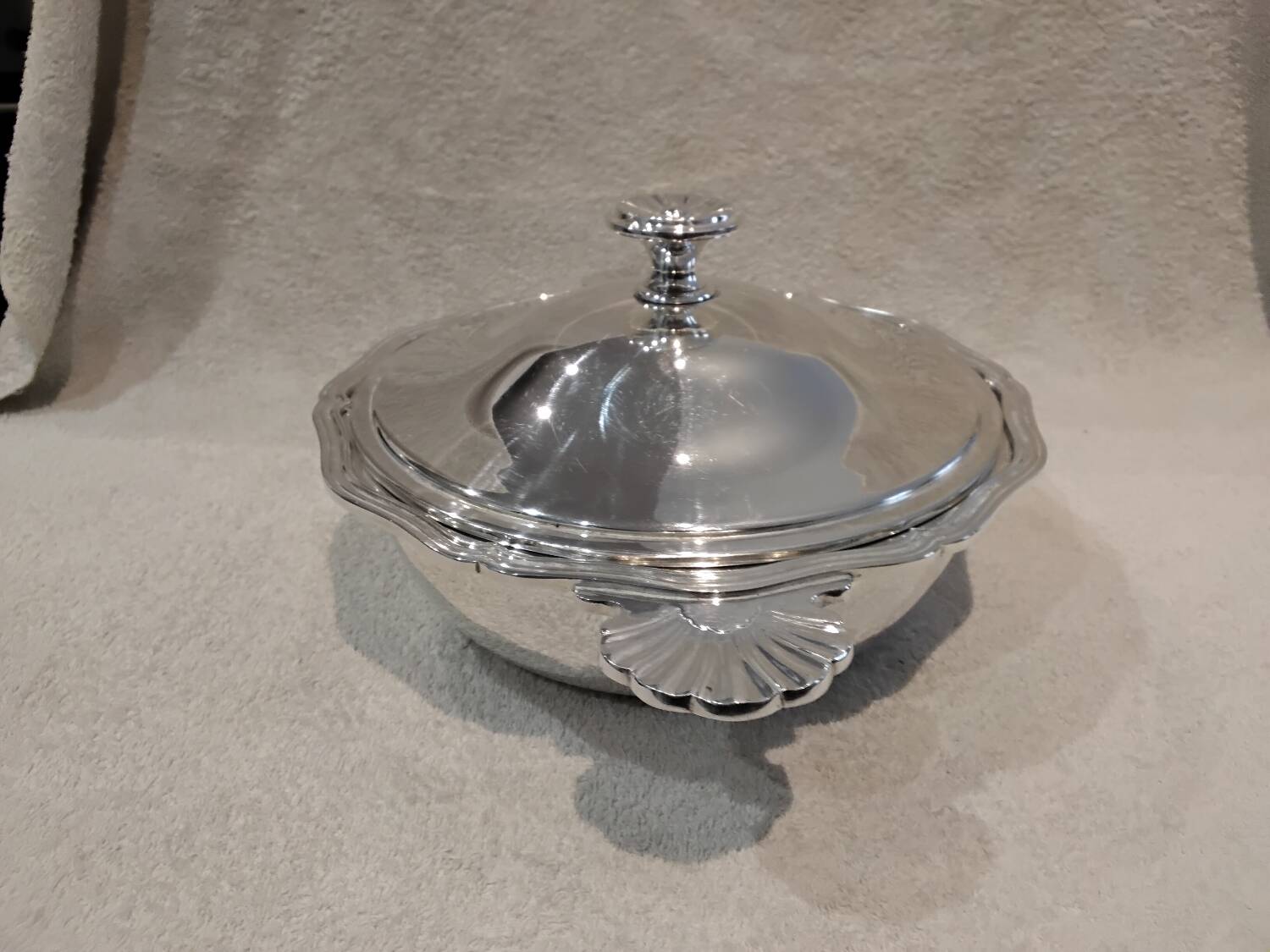 Silver-plated metal covered vegetable dish by Christofle Vendôme silversmiths